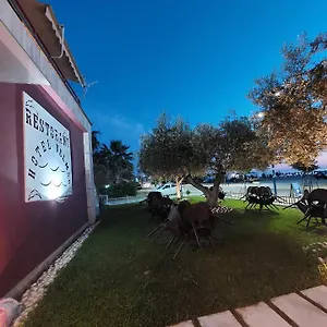 Velmar Hotel Golem (Tirana)